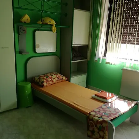 Mia1 Apartment